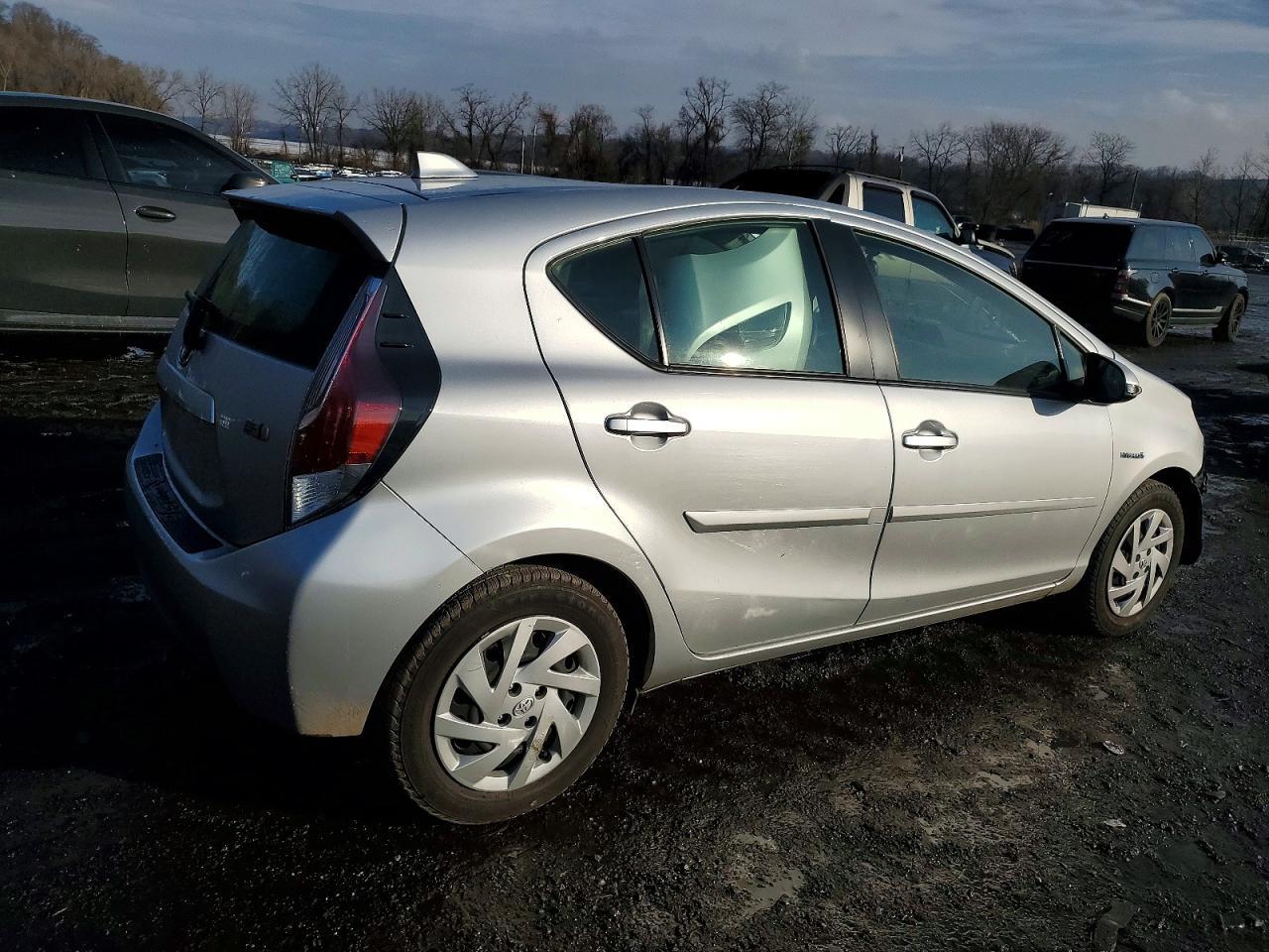 2015 Toyota Prius c