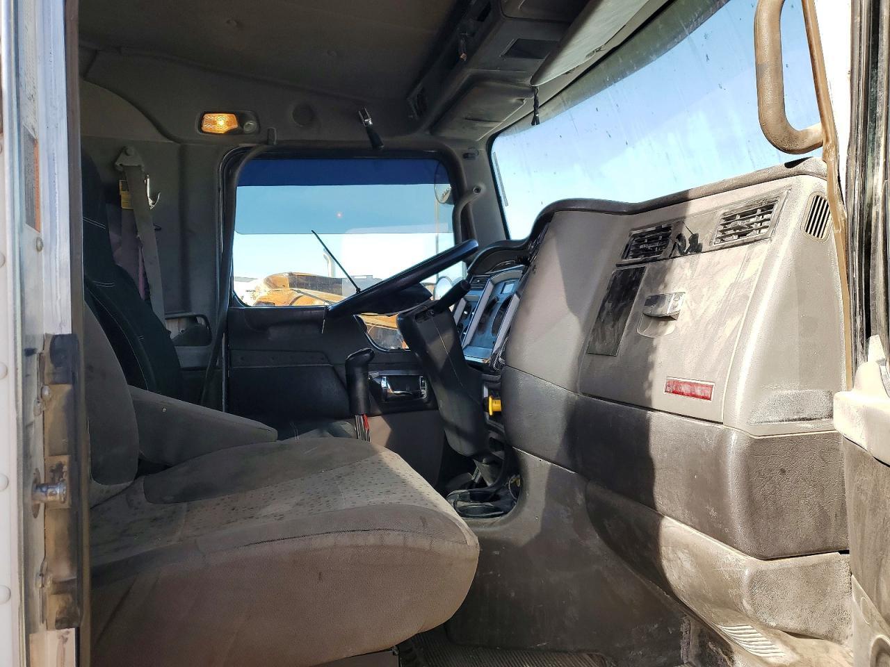 2014 Kenworth W900 Semi Truck