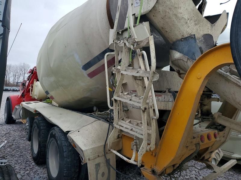 2013 Peterbilt Tractor 2013 Peterbilt 367 Ready MIX Truck