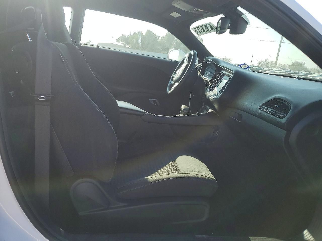 2015 Dodge Challenger sxt