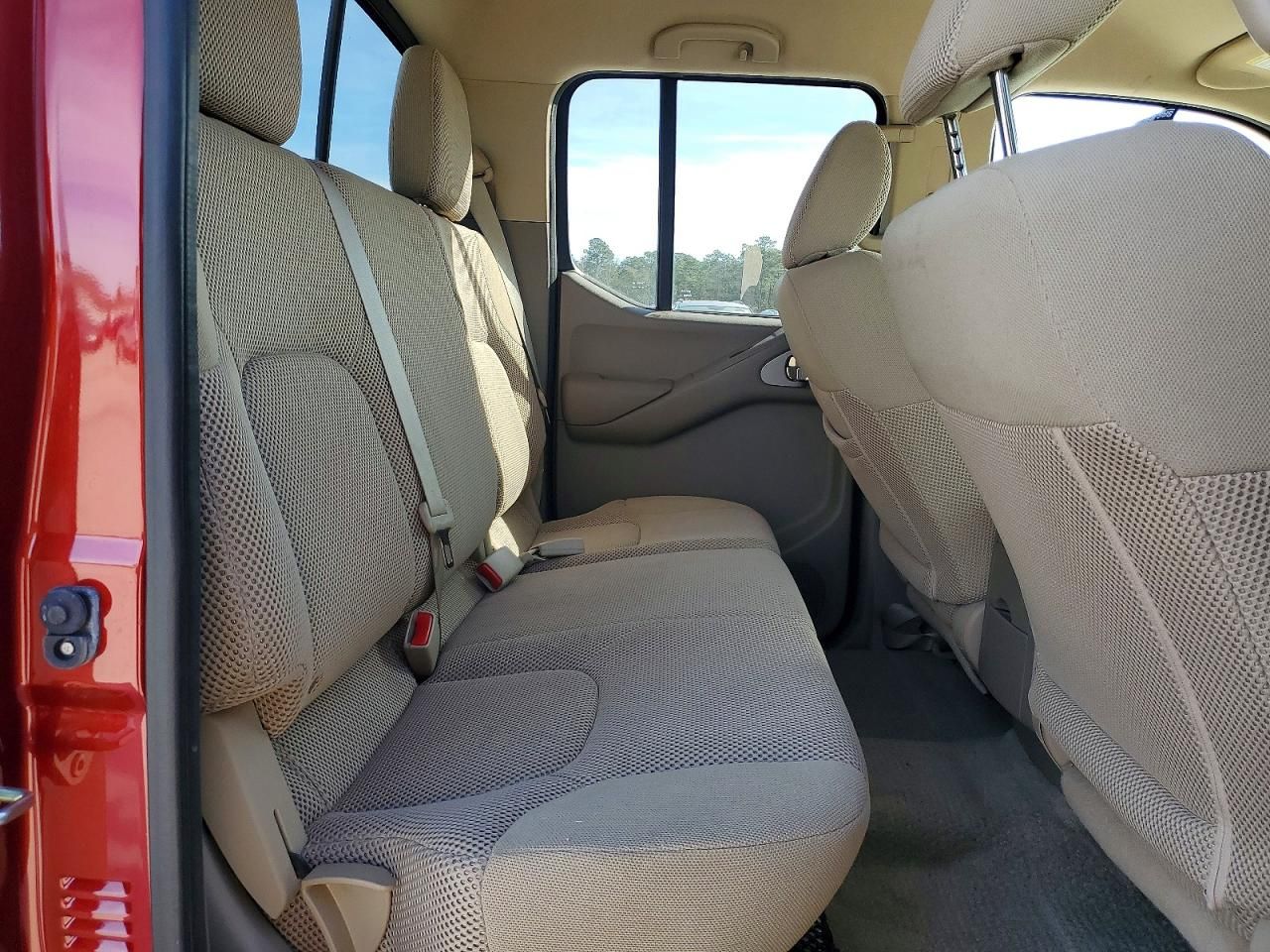 2016 Nissan Frontier sv