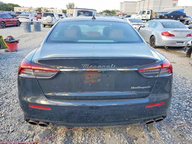 2022 Maserati Quattroporte Base