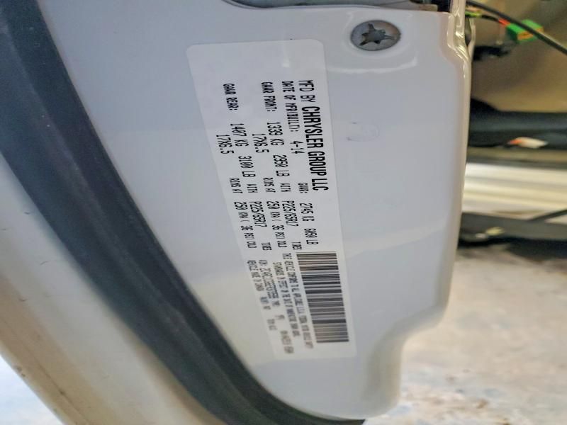 2014 Chrysler Town & Country Touring l