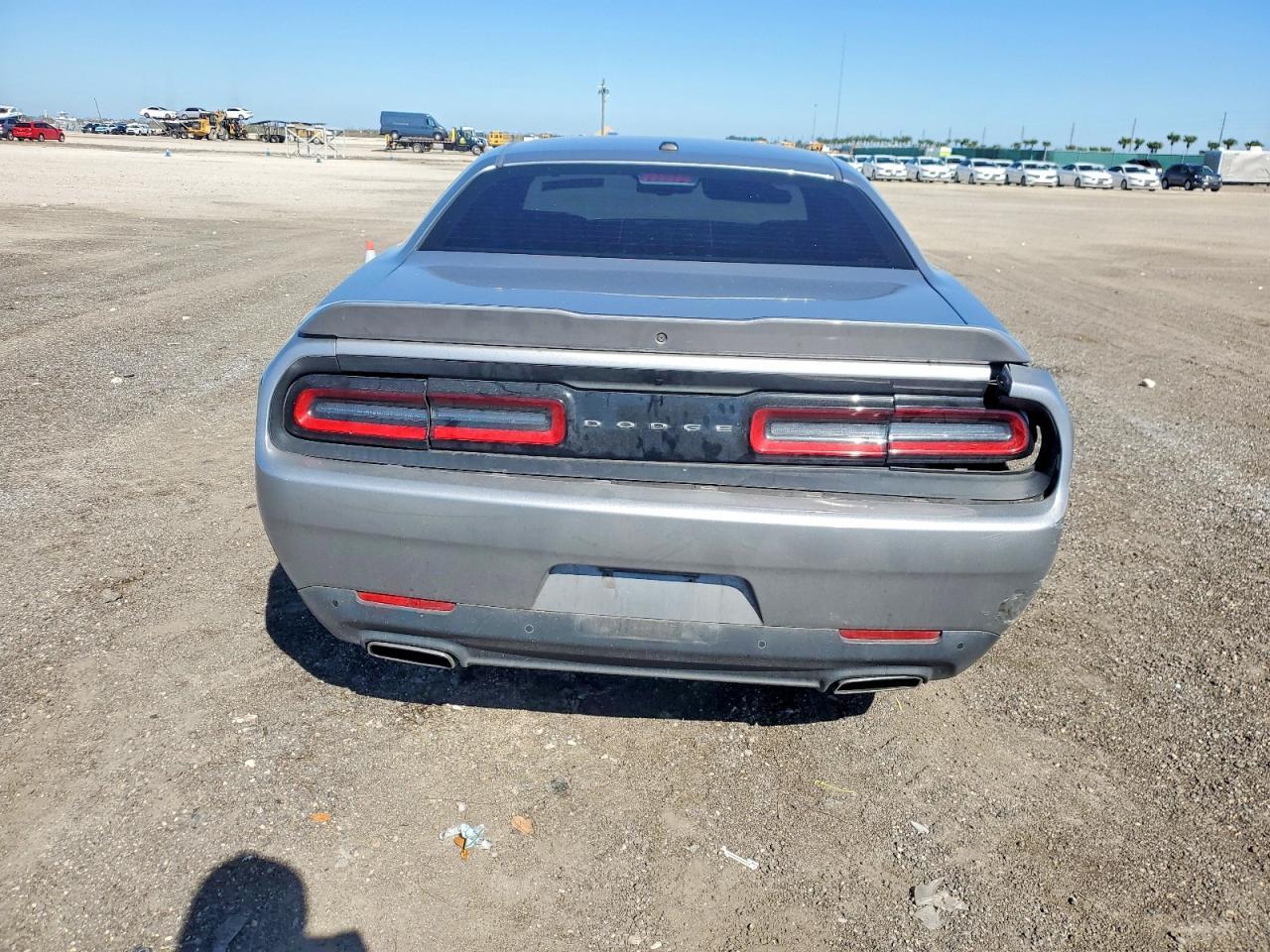 2015 Dodge Challenger sxt