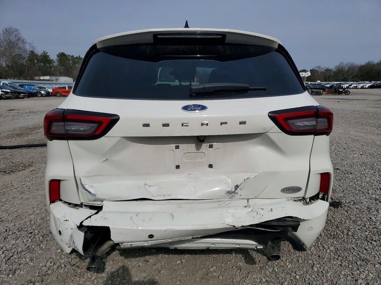2024 Ford Escape st Line