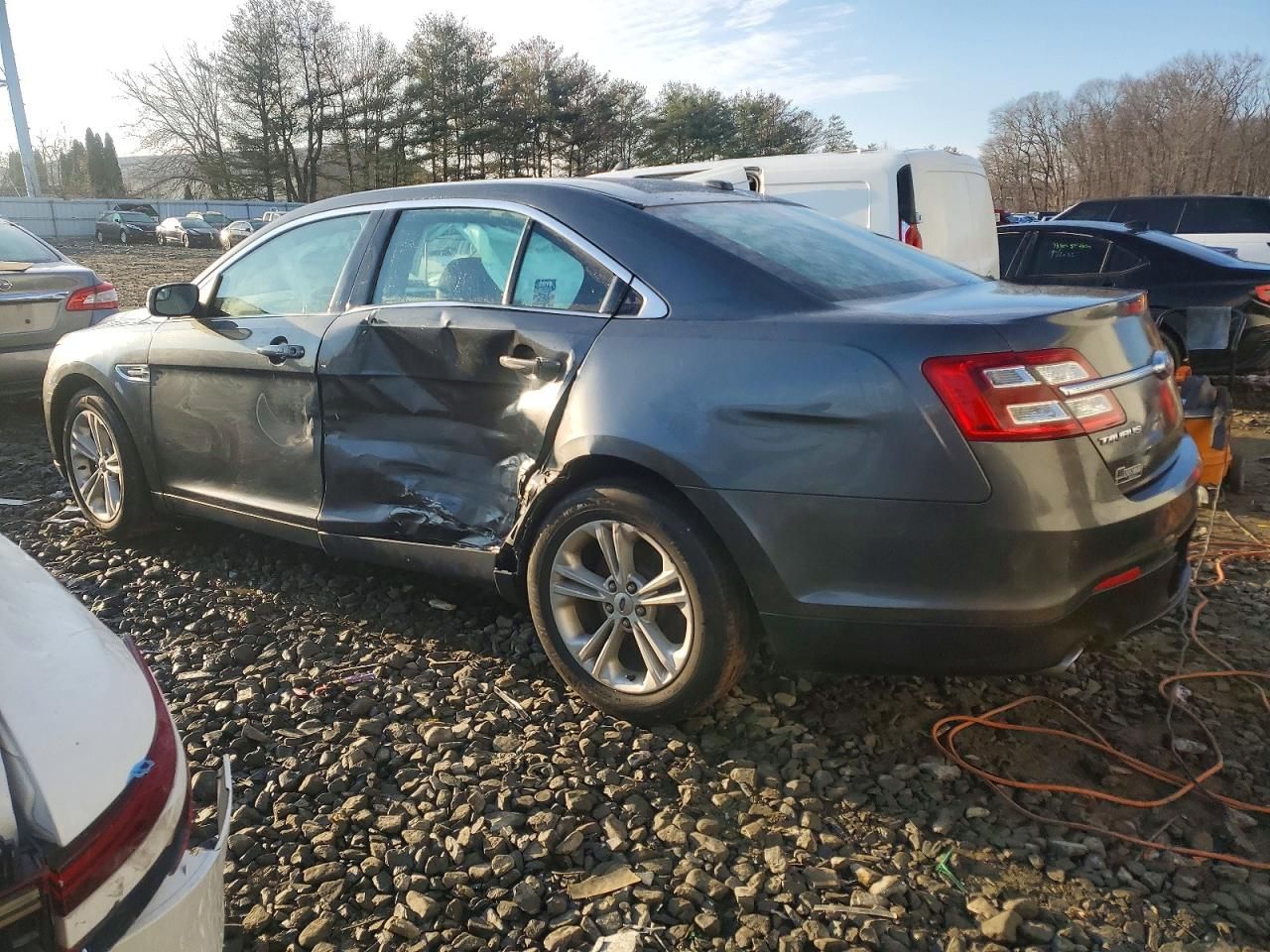 2018 Ford Taurus sel
