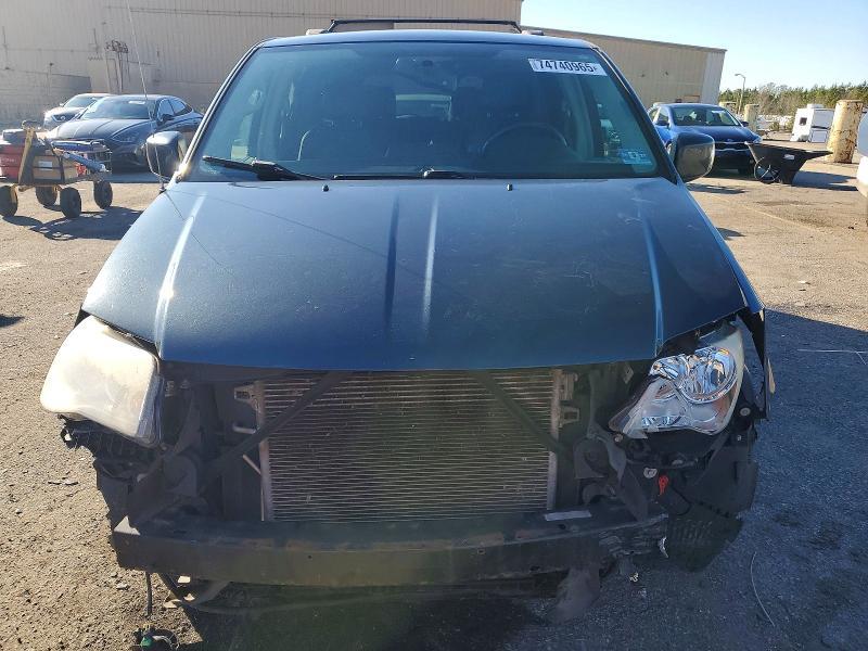 2014 Chrysler Town & Country Touring