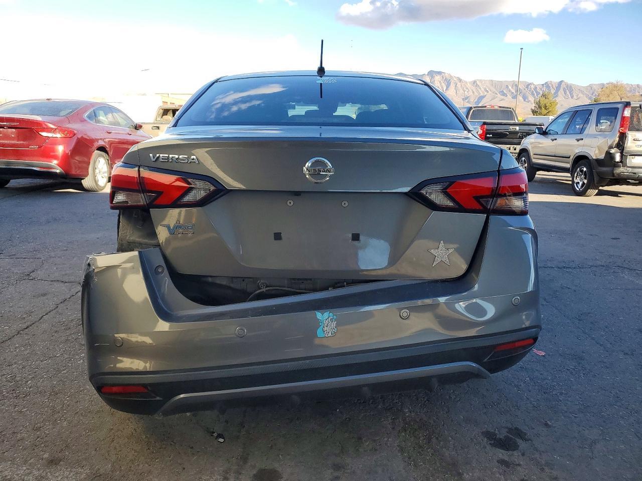 2021 Nissan Versa s