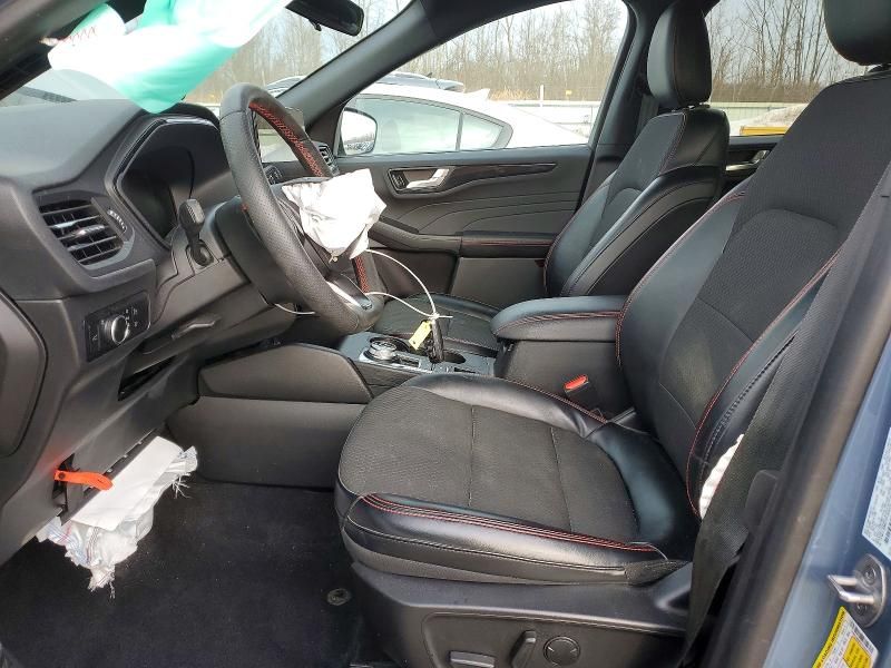 2023 Ford Escape st Line