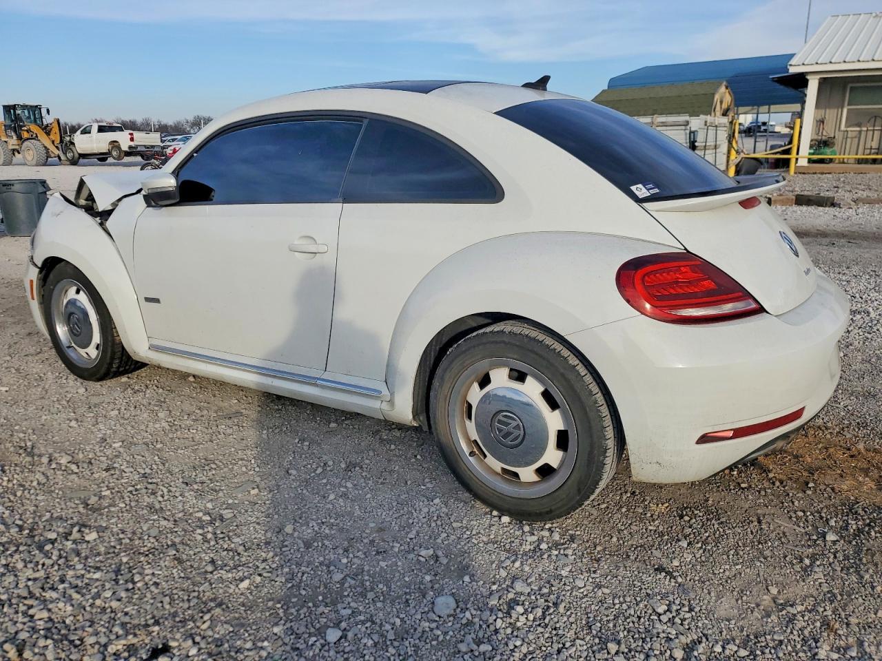 2018 Volkswagen Beetle s