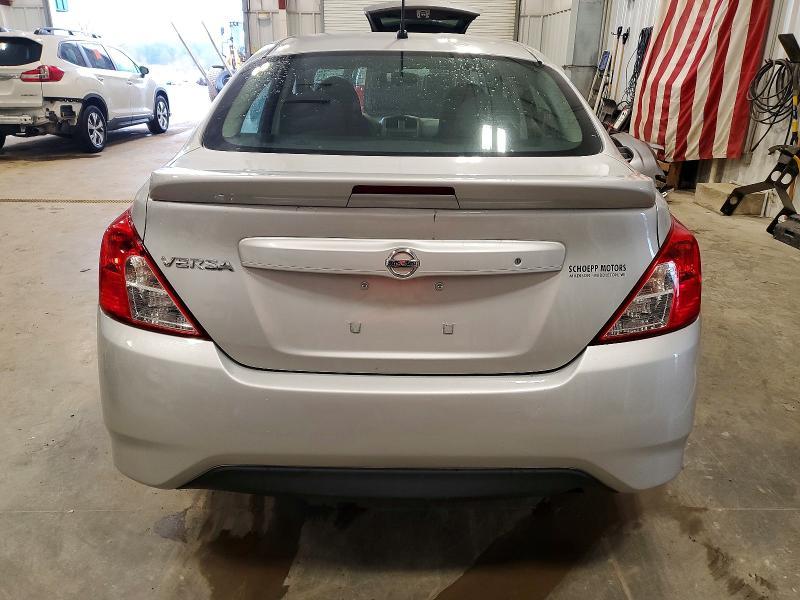 2017 Nissan Versa s