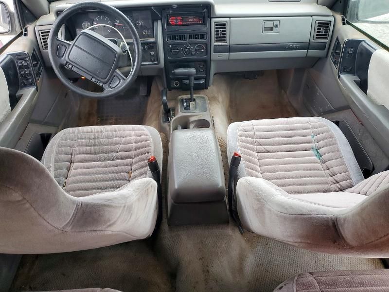 1995 Jeep Grand Cherokee Laredo