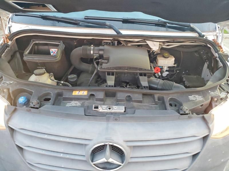 2020 Mercedes-Benz 2020 Mercedes Benz Sprinter 2500 Delivery van