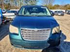2009 Chrysler Town & Country lx
