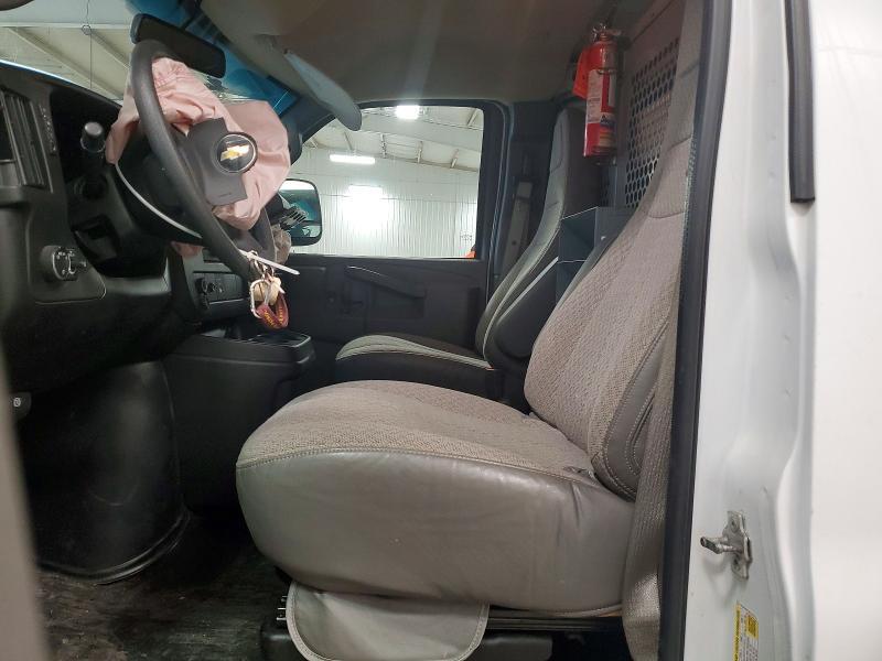 2016 Chevrolet Express G2500 Delivery van