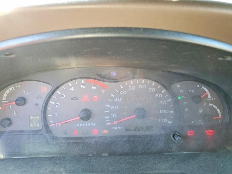 2002 Toyota Sequoia SR5