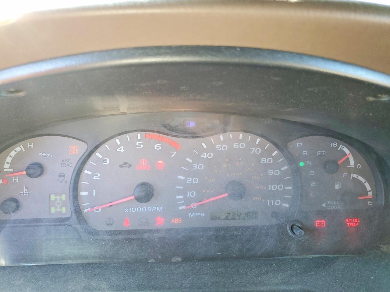 2002 Toyota Sequoia SR5