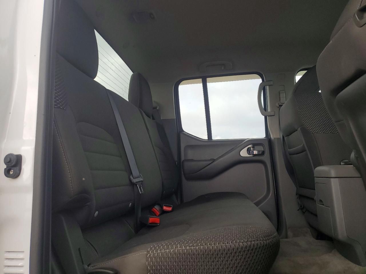 2012 Nissan Frontier s