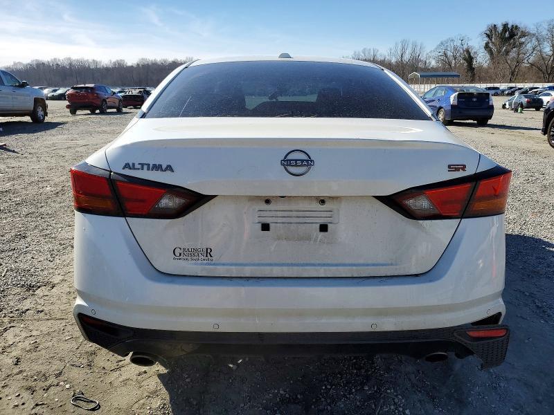 2024 Nissan Altima sr