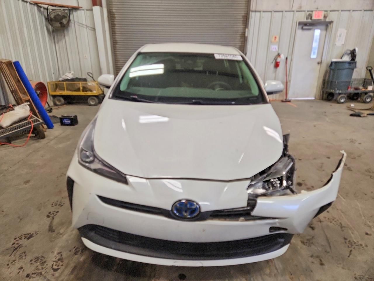 2020 Toyota Prius l eco