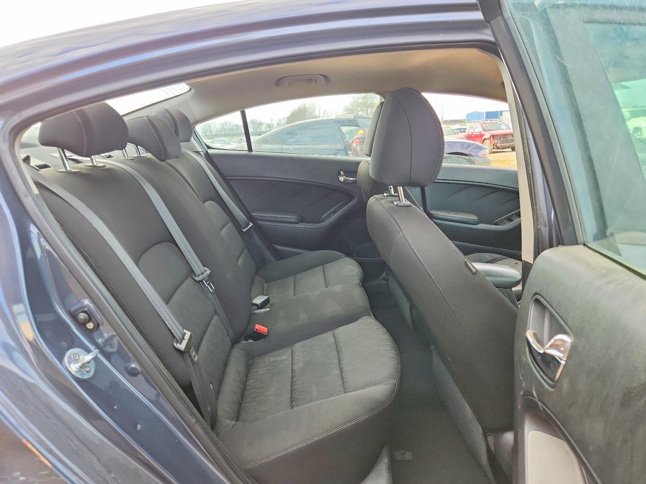 2016 KIA Forte lx