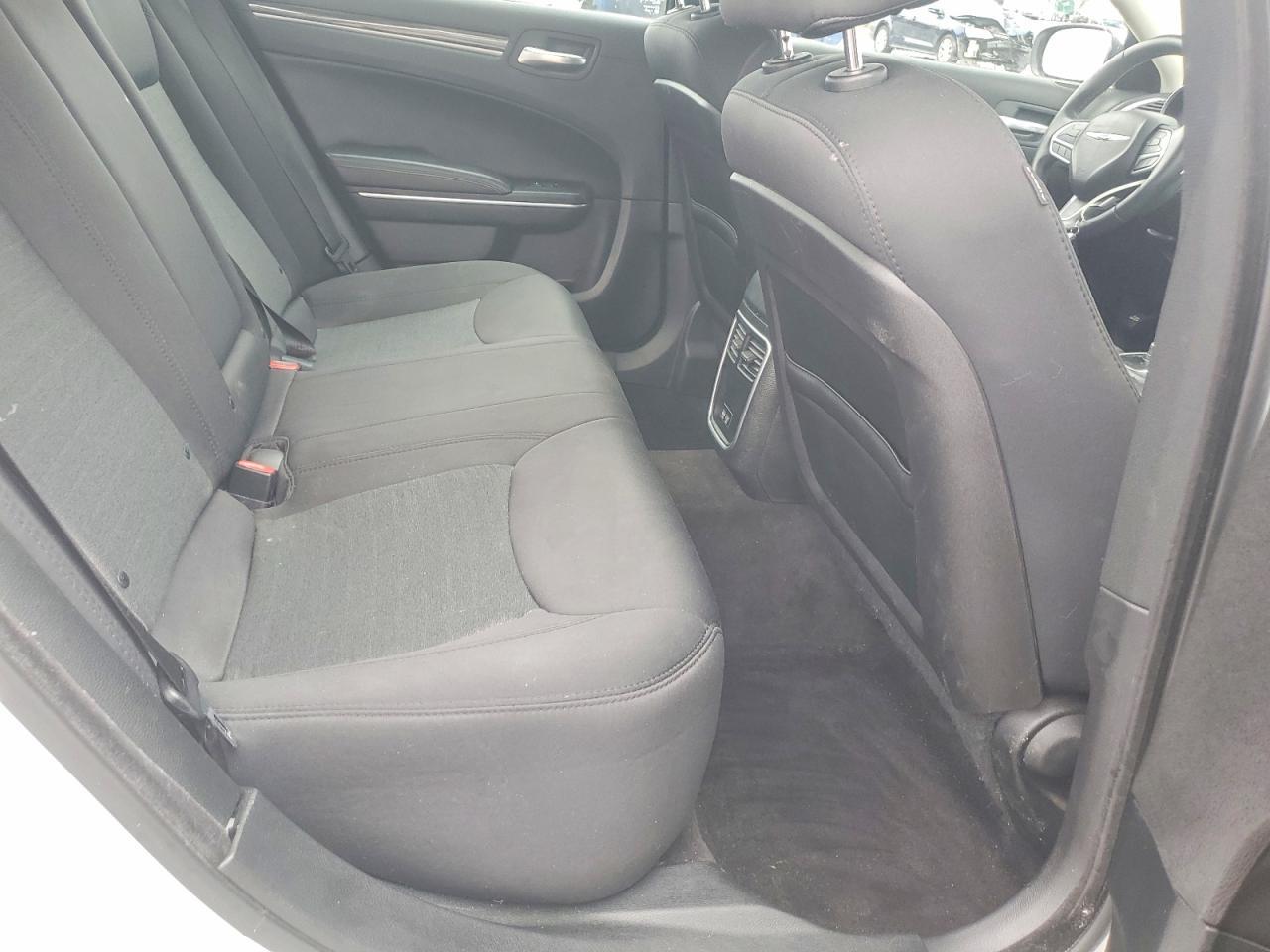 2018 Chrysler 300 Touring