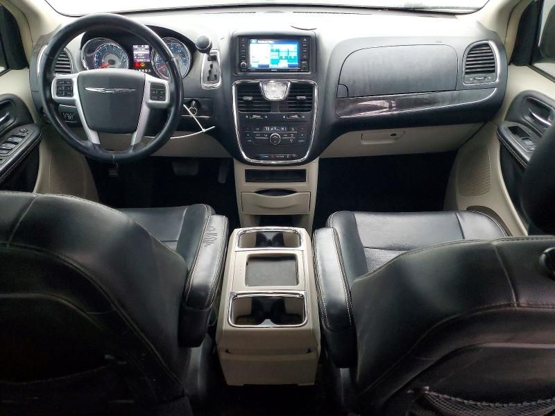 2012 Chrysler Town & Country Touring