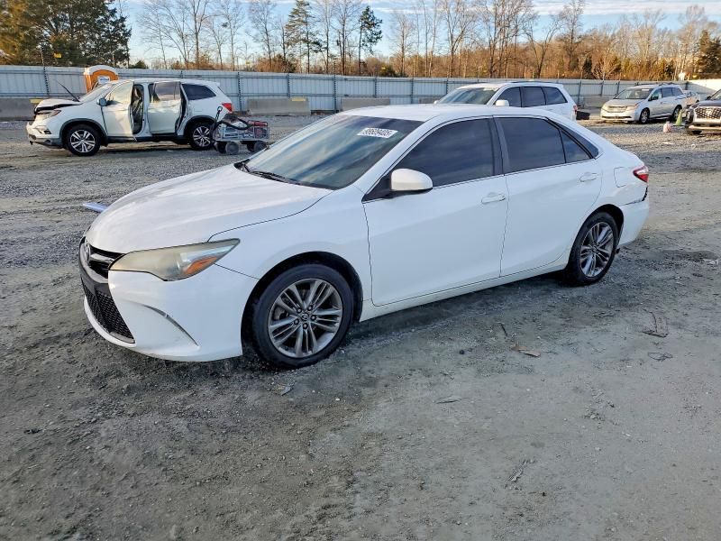 2016 Toyota Camry le