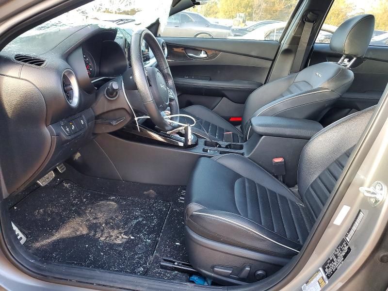 2022 KIA Forte gt Line