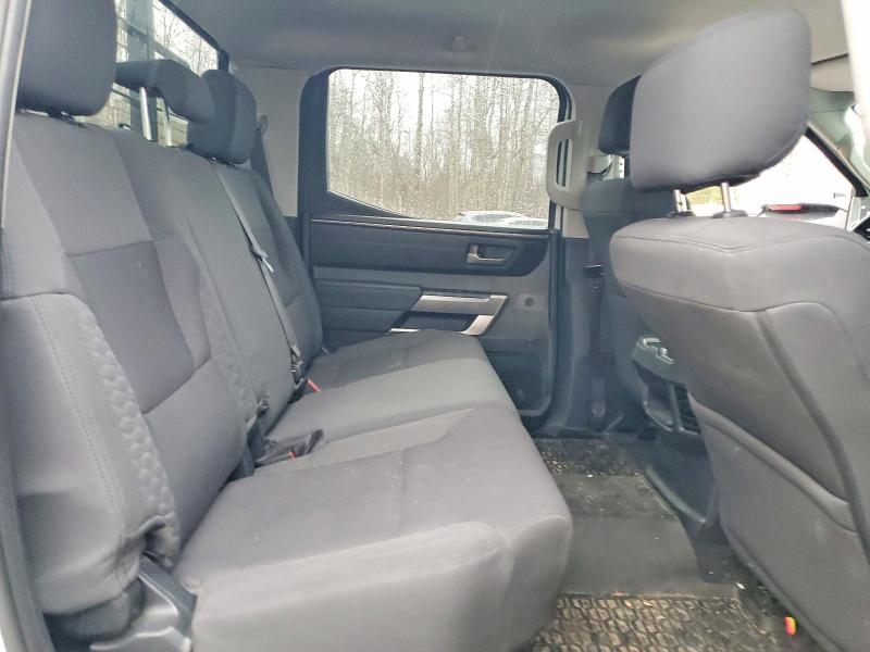 2022 Toyota Tundra Crewmax SR5