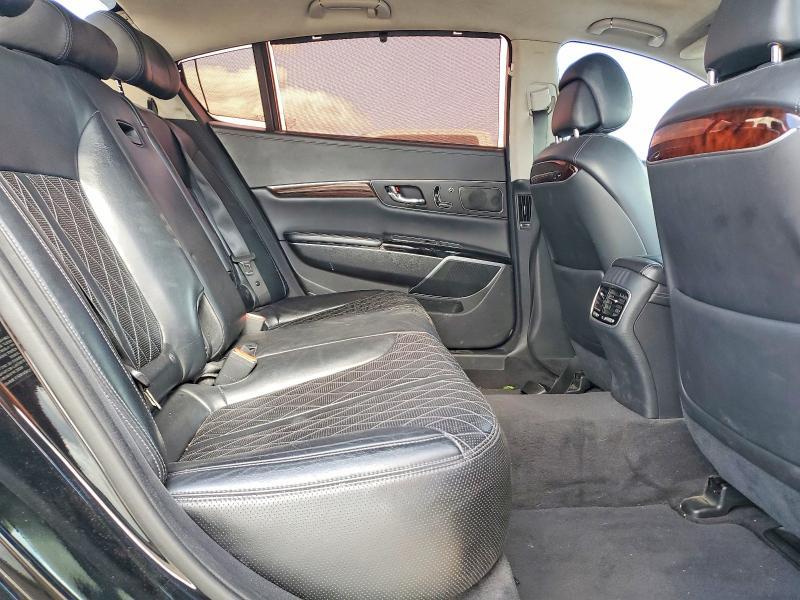 2016 KIA K900