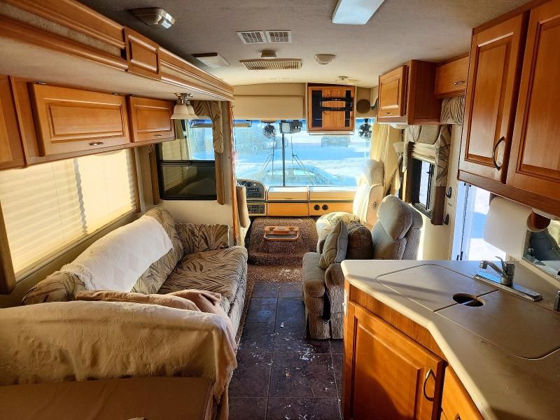 2000 Ford F550 Super Duty Stripped Chassis