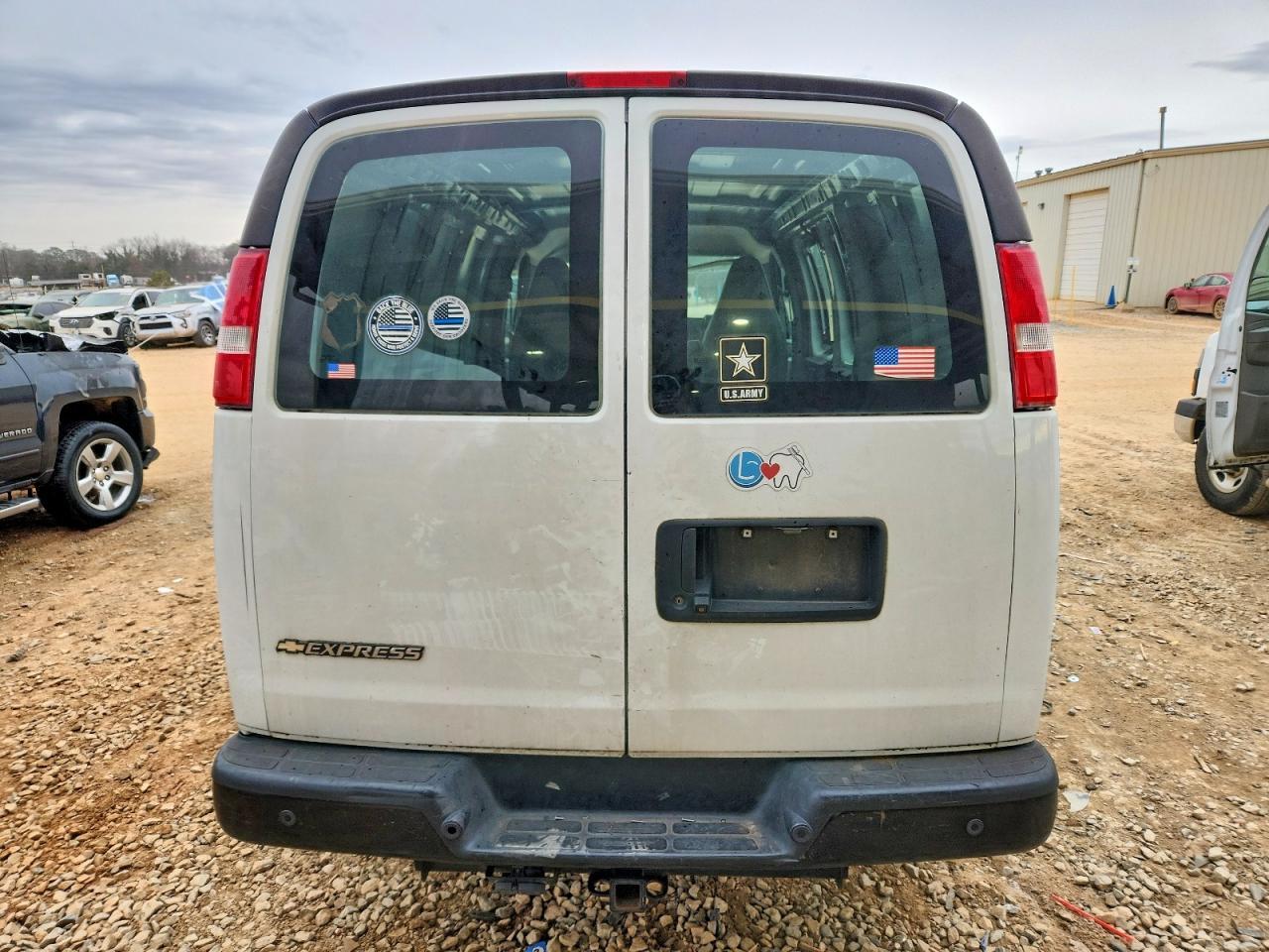 2019 Chevrolet Express G2500 Delivery Van