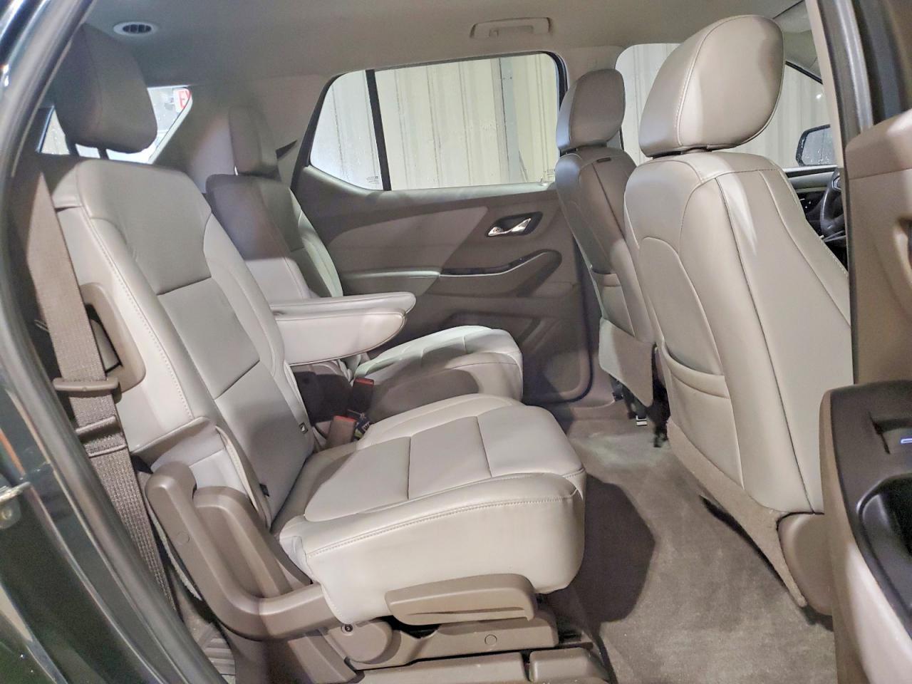 2018 Chevrolet Traverse lt