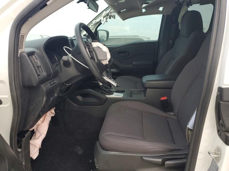 2025 Nissan Frontier s