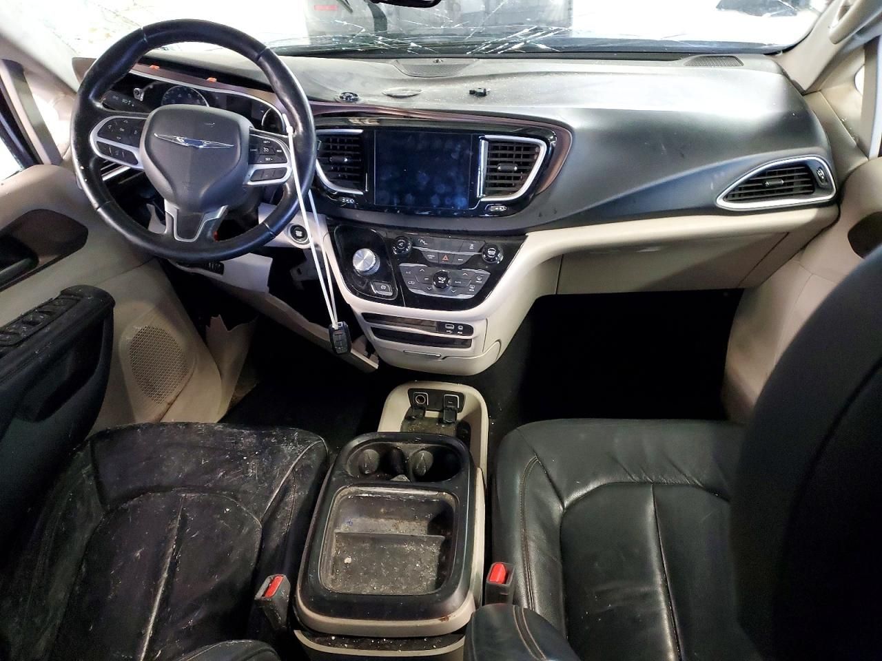 2017 Chrysler Pacifica Touring l