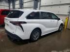 2023 Toyota Sienna le