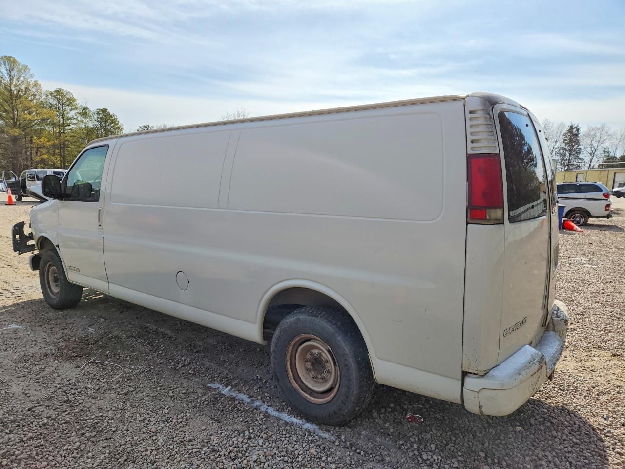 2002 Chevrolet Express G2500 Utility / Service Van