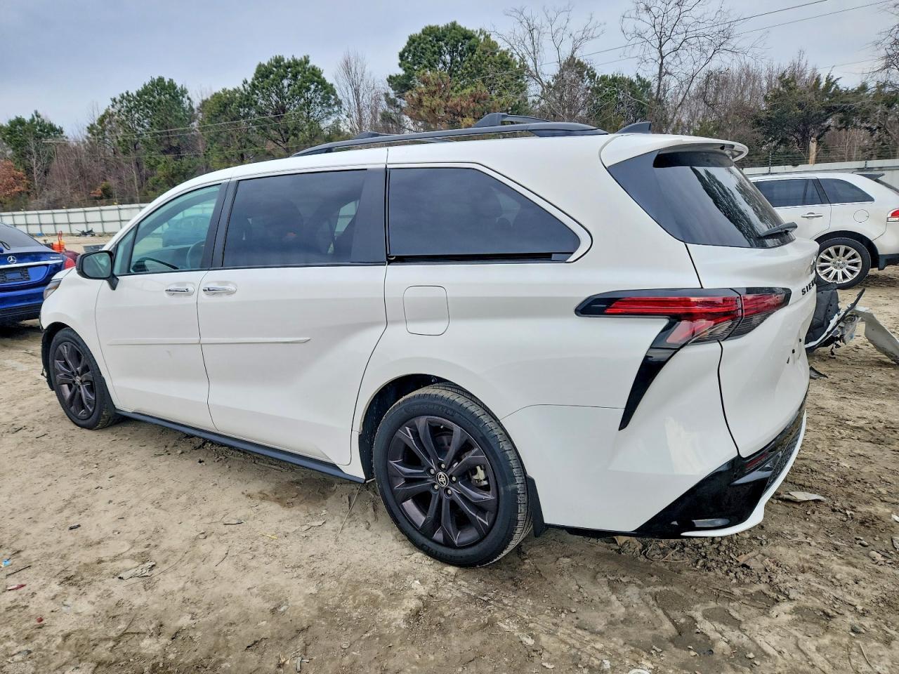 2023 Toyota Sienna xse