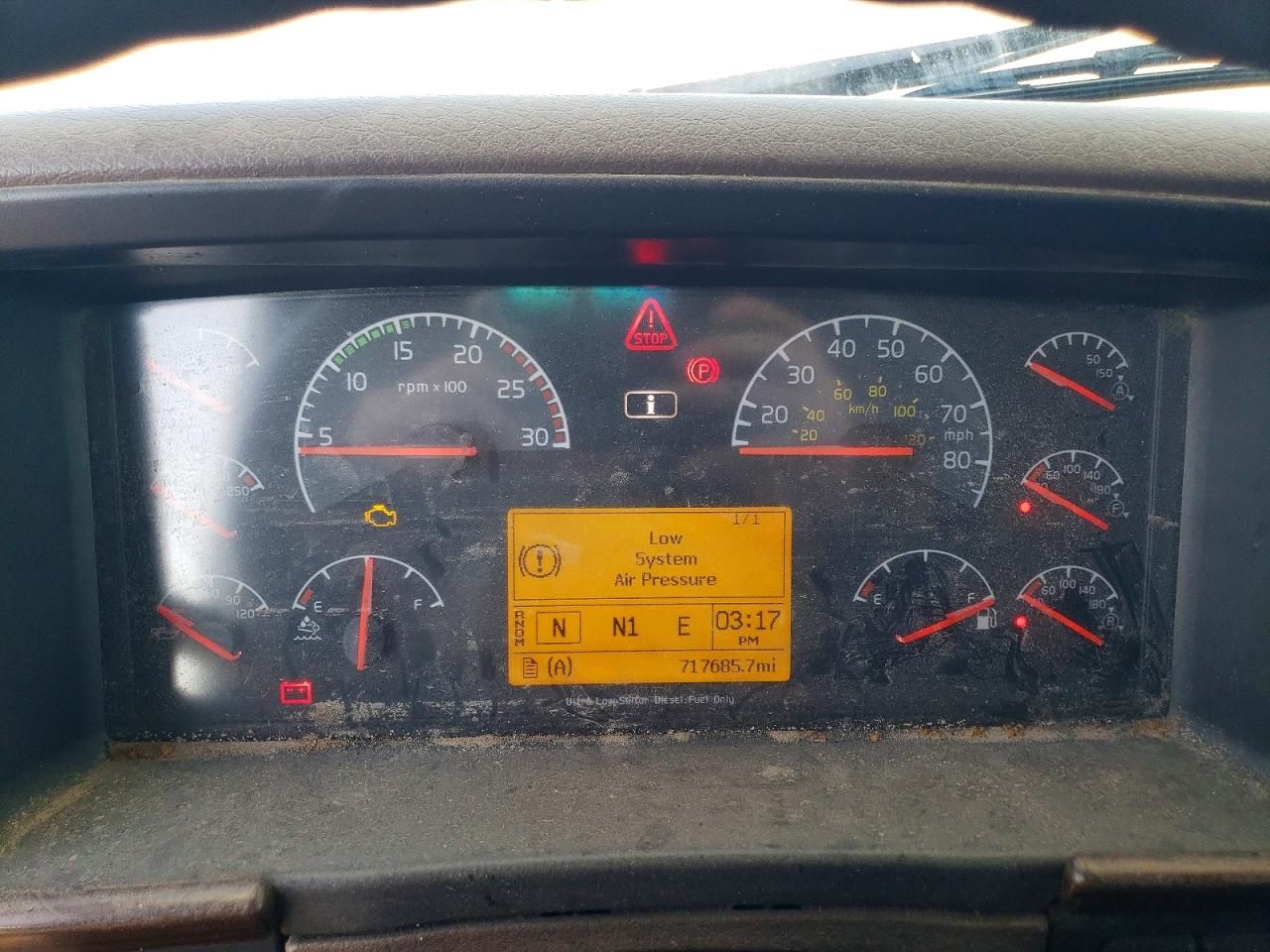 2016 Volvo VNL Semi Truck