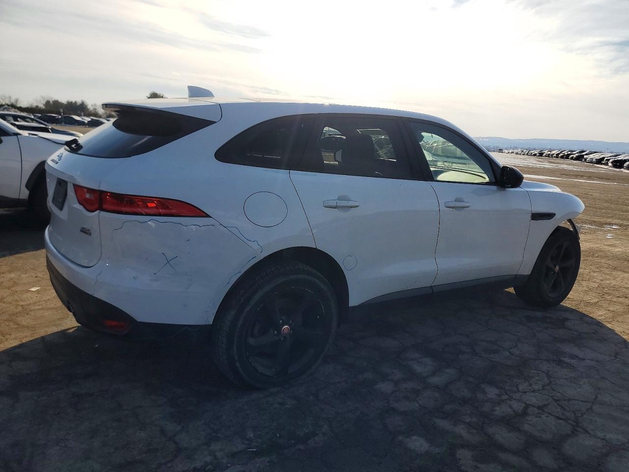 2018 Jaguar F-pace Premium