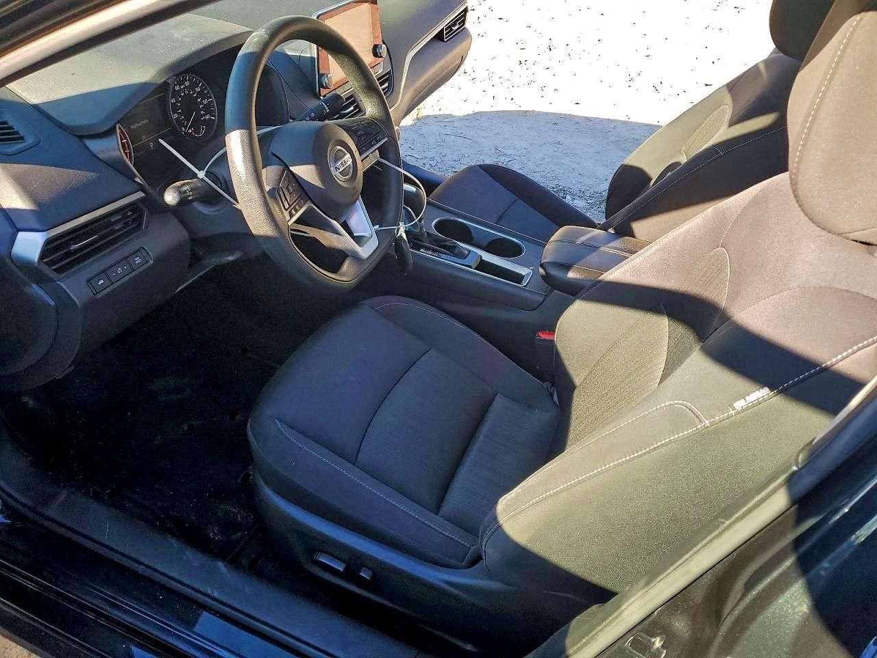 2022 Nissan Altima sv