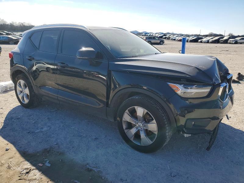 2021 Volvo Xc40 T5 Momentum
