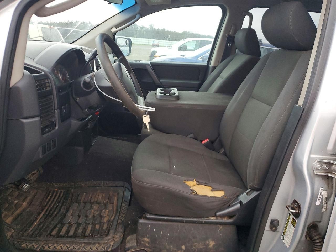 2010 Nissan Titan xe