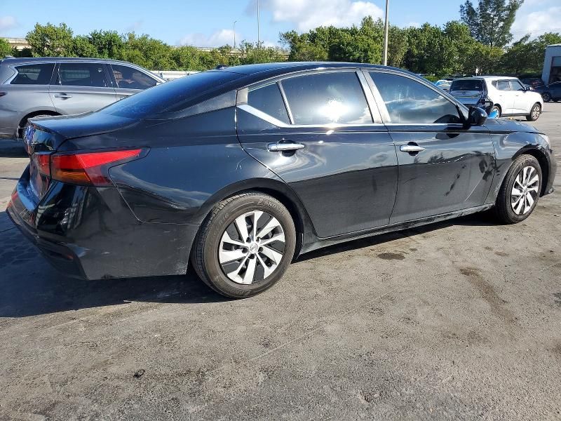 2020 Nissan Altima s