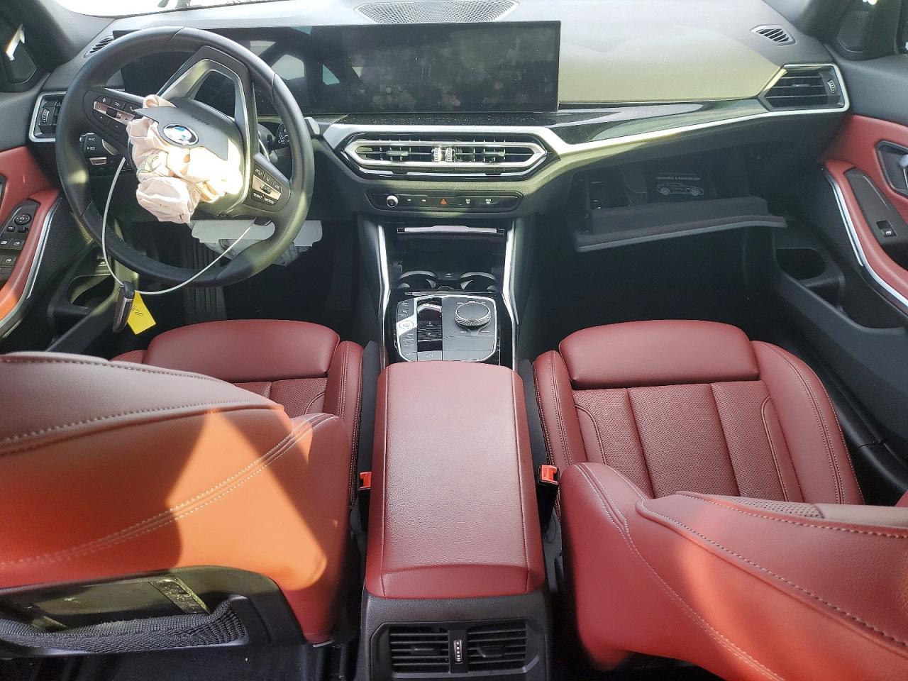 2023 BMW 330i