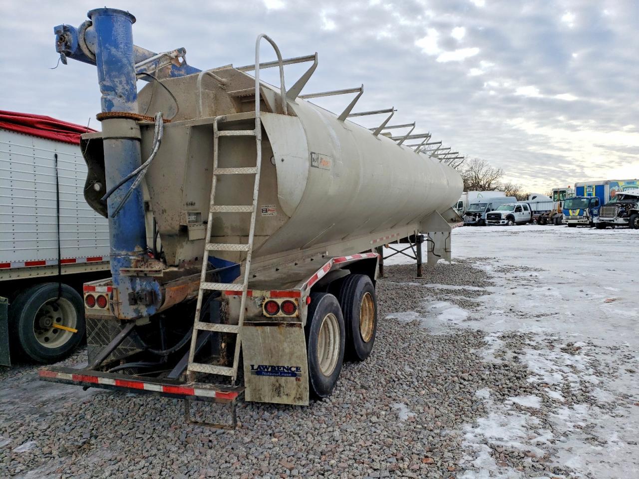 1999 Pace American Tankertrlr