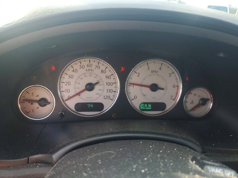 2005 Chrysler Town & Country Limited