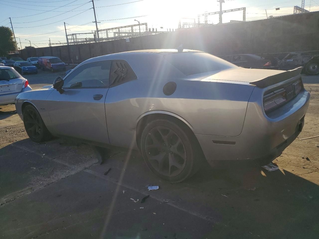 2015 Dodge Challenger sxt