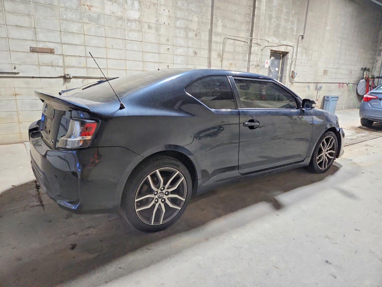2016 Scion TC